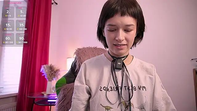 Snapshot of VivianLy_ chatting on February 28, 2026, 1:22 pm VivianLy online show from February 28, 2026, 1:22 pm