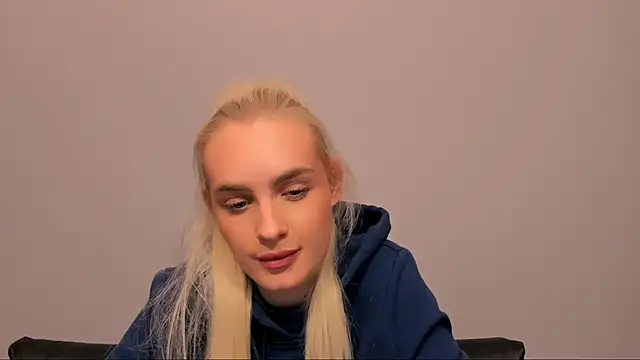 OliviaKisss online show from February 24, 2026, 8:53 pm