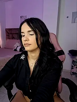 Snapshot of heyshaa chatting on October 6, 2025, 7:36 pm heyshaa online show from October 6, 2025, 7:36 pm