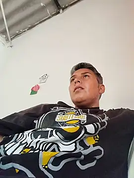 Yessi rousse online show from October 29, 2025, 8:19 pm