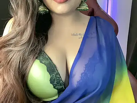 Snapshot of shanayaaa_1 chatting on March 1, 2026, 7:03 pm shanayaaa 1 online show from March 1, 2026, 7:03 pm