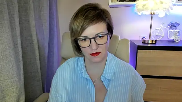 feliziaDesire online show from October 28, 2025, 2:16 pm