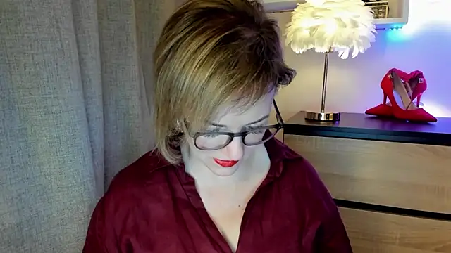 feliziaDesire online show from October 21, 2025, 12:59 pm