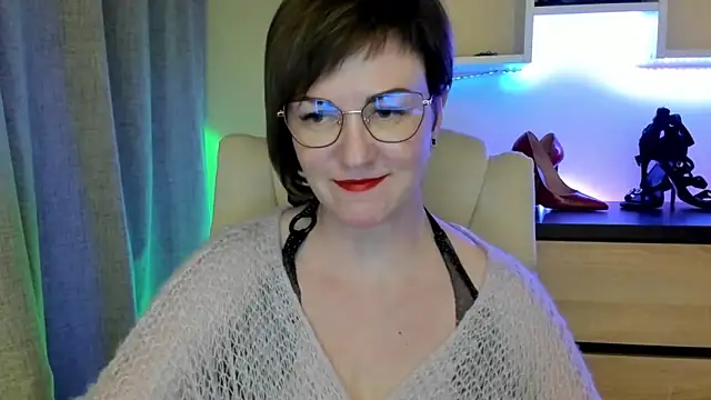 Snapshot of feliziaDesire chatting on February 11, 2026, 6:08 pm feliziaDesire online show from February 11, 2026, 6:08 pm