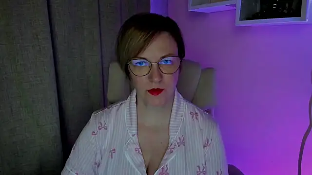 feliziaDesire online show from July 22, 2026, 3:30 am