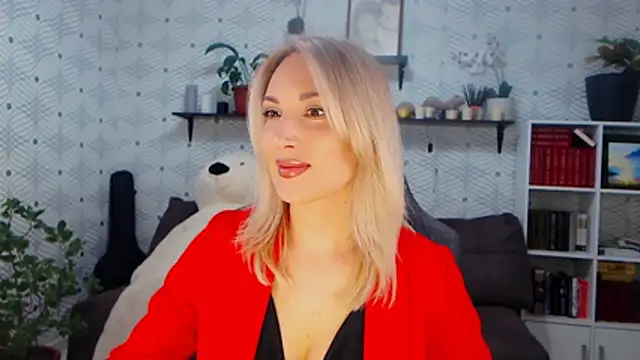 Snapshot of MillaXQueen chatting on March 5, 2026, 2:57 pm MillaXQueen online show from March 5, 2026, 2:57 pm