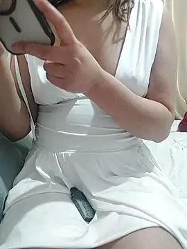 Yassmina11 online show from February 9, 2025, 7:30 pm