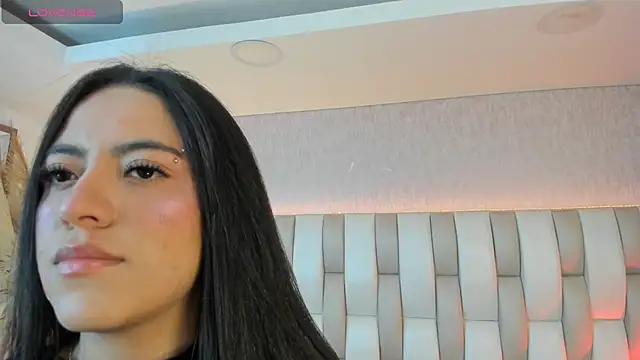 Rebeca jones online show from February 19, 2026, 12:13 pm