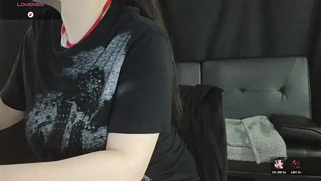 Snapshot of Mia_G0ld chatting on March 22, 2026, 5:14 pm Mia G0ld online show from March 22, 2026, 5:14 pm