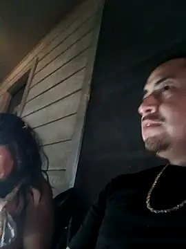 Snapshot of hungpenis210 chatting on April 3, 2026, 8:21 am hungpenis210 online show from April 3, 2026, 8:21 am