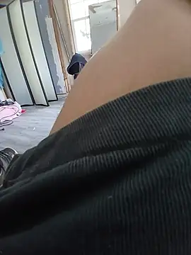 hungpenis210 online show from July 1, 2026, 10:32 pm