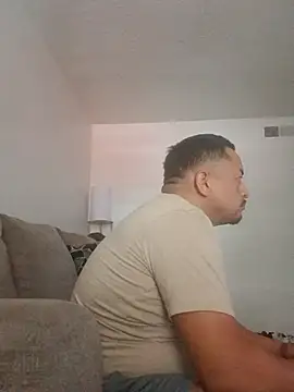 hungpenis210 online show from July 3, 2026, 6:14 pm