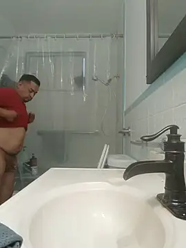 hungpenis210 online show from June 28, 2026, 11:49 am