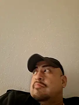 Snapshot of hungpenis210 chatting on February 12, 2026, 3:50 am hungpenis210 online show from February 12, 2026, 3:50 am