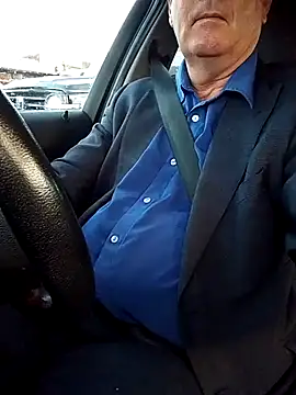 stiffandlubedxh online show from February 17, 2026, 8:17 pm