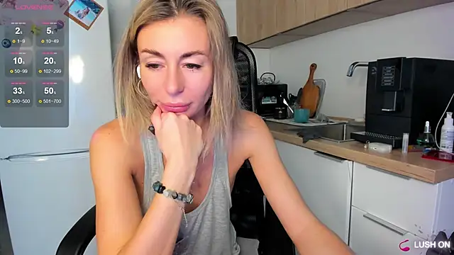 DannaEvan online show from September 27, 2025, 2:18 am