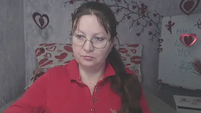 Snapshot of VanessaHotts chatting on February 14, 2026, 6:24 am VanessaHotts online show from February 14, 2026, 6:24 am