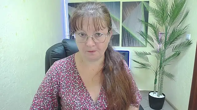 Snapshot of VanessaHotts chatting on July 25, 2026, 5:04 am VanessaHotts online show from July 25, 2026, 5:04 am