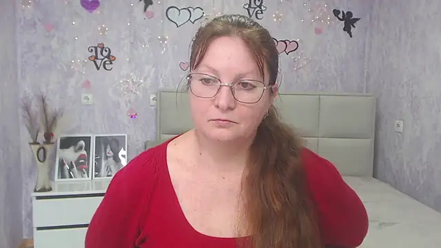 VanessaHotts online show from March 7, 2025, 4:00 pm