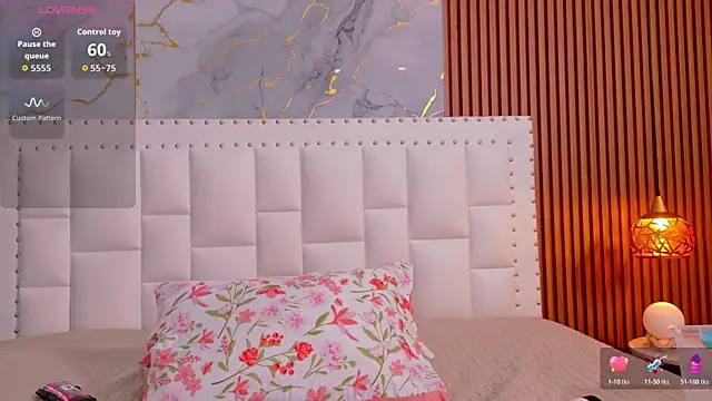 naughty ebonyy online show from November 4, 2025, 12:47 am