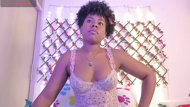 naughty ebonyy online show from June 17, 2026, 4:34 am