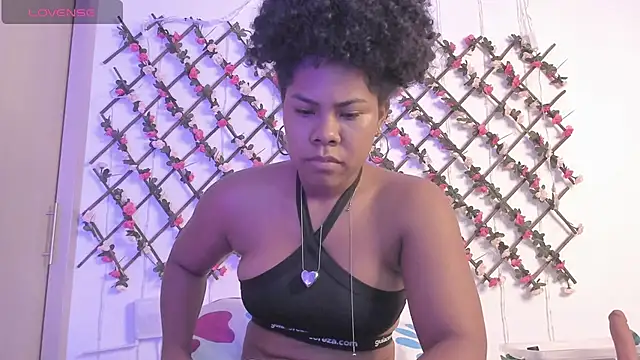 naughty ebonyy online show from July 12, 2026, 4:02 am