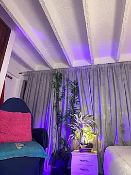 lonely shewolf online show from March 7, 2026, 5:18 pm