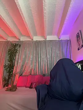 lonely shewolf online show from April 6, 2026, 3:57 pm