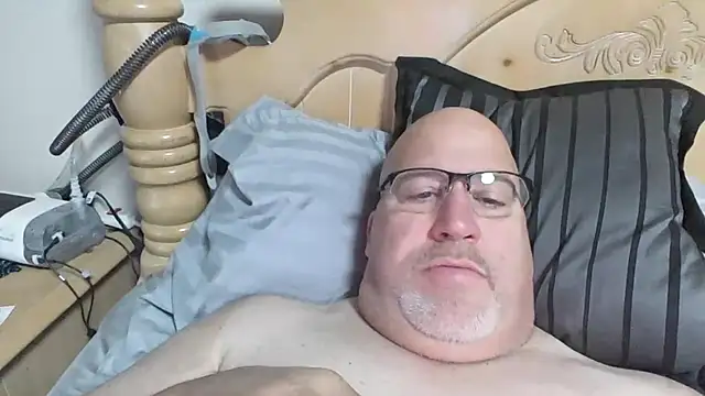 Bigbear0563 online show from November 24, 2025, 4:07 pm