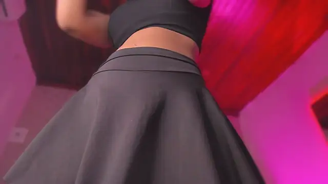 Emmily Savage online show from November 28, 2025, 10:26 am