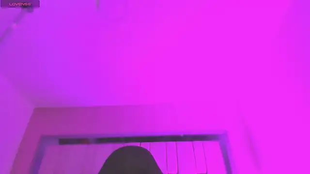 Emmily Savage online show from September 12, 2025, 11:32 am