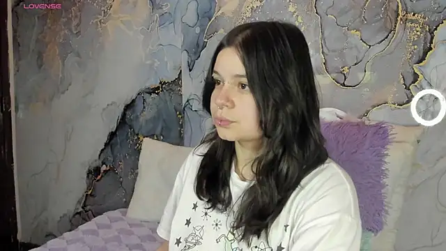 Snapshot of Mey_moon chatting on February 23, 2026, 3:41 am Mey moon online show from February 23, 2026, 3:41 am