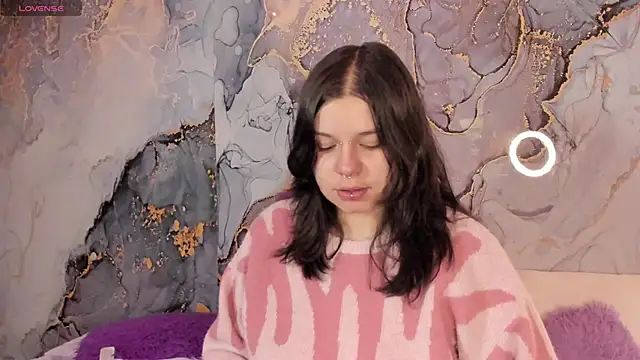 Snapshot of Mey_moon chatting on February 5, 2026, 3:24 am Mey moon online show from February 5, 2026, 3:24 am