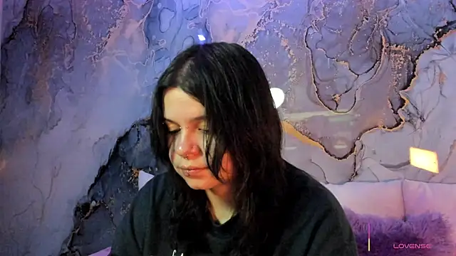 Mey moon online show from November 27, 2025, 11:49 pm