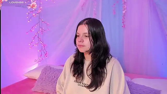 Mey moon online show from July 6, 2026, 3:57 am