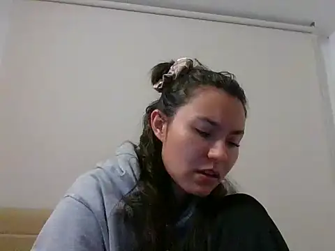  andygirl online show from April 8, 2026, 4:03 am