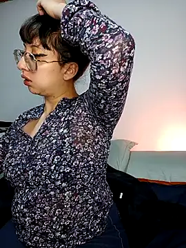 Piafisher1 online show from November 8, 2025, 1:20 am