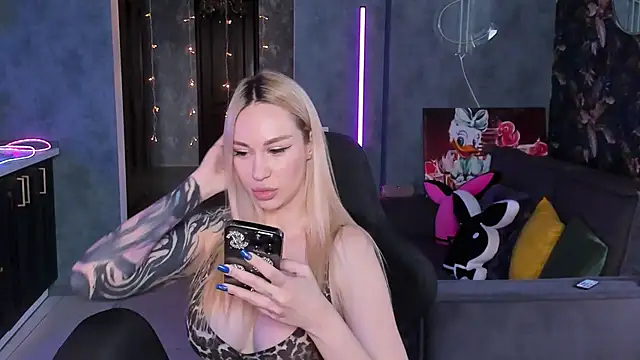 Blckmirrorr online show from February 14, 2026, 4:45 am