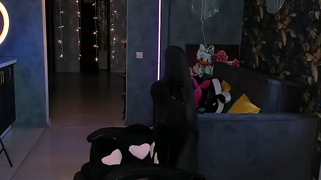 Blckmirrorr online show from October 25, 2025, 8:02 am