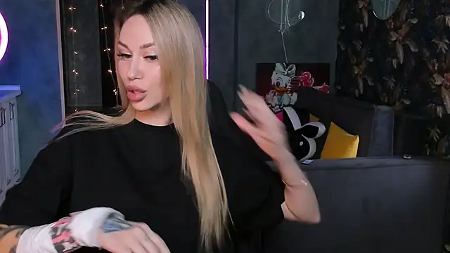 Blckmirrorr online show from September 14, 2025, 8:37 am