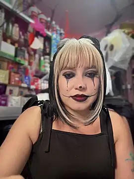 TamySweetness online show from October 28, 2025, 6:07 pm