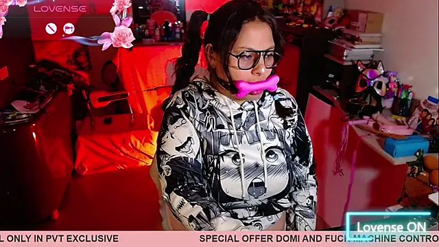 Snapshot of _lilith_heavy chatting on November 23, 2025, 6:23 am lilith heavy online show from November 23, 2025, 6:23 am