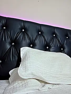 mathew vidal1 online show from January 5, 2026, 10:02 pm