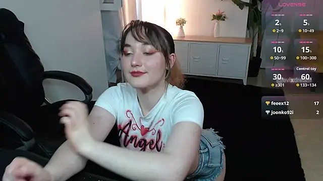 Crystal-dreamt online show from July 1, 2026, 9:42 am