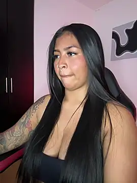 meganjames1 online show from May 11, 2026, 11:57 pm