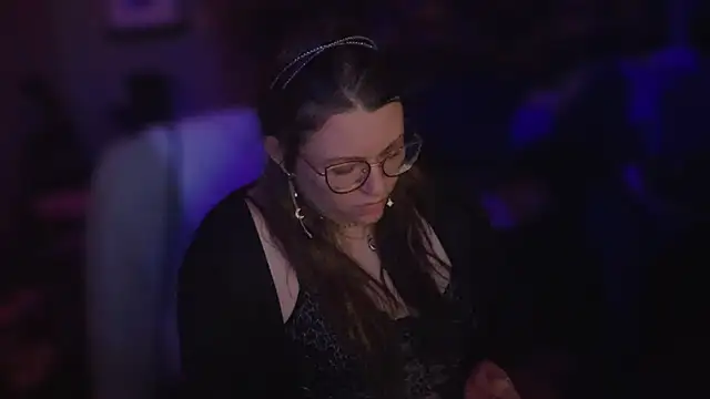 spunlikecottoncandy online show from September 14, 2025, 11:43 am