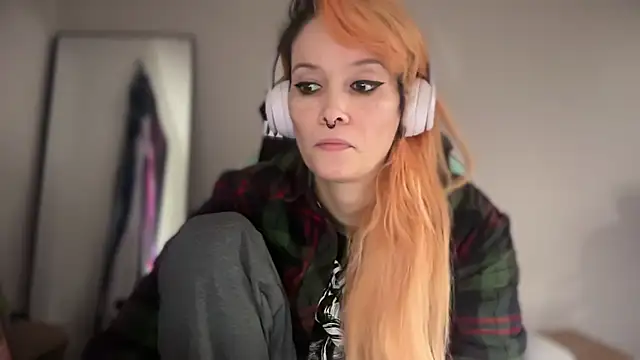 FRRANNKIE online show from February 22, 2026, 1:02 pm