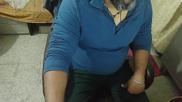 rentarob online show from November 29, 2025, 5:46 pm