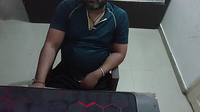 rentarob online show from April 24, 2026, 4:31 pm