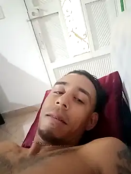 Williamjamess95 online show from January 3, 2025, 2:10 am